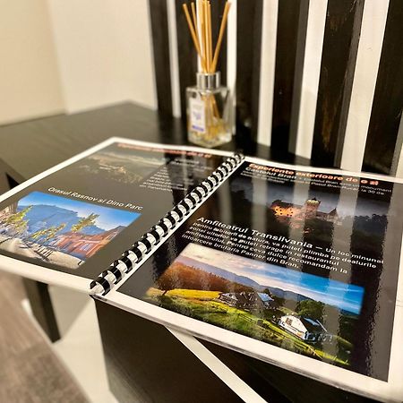 Apartmán Montsee Brašov Exteriér fotografie
