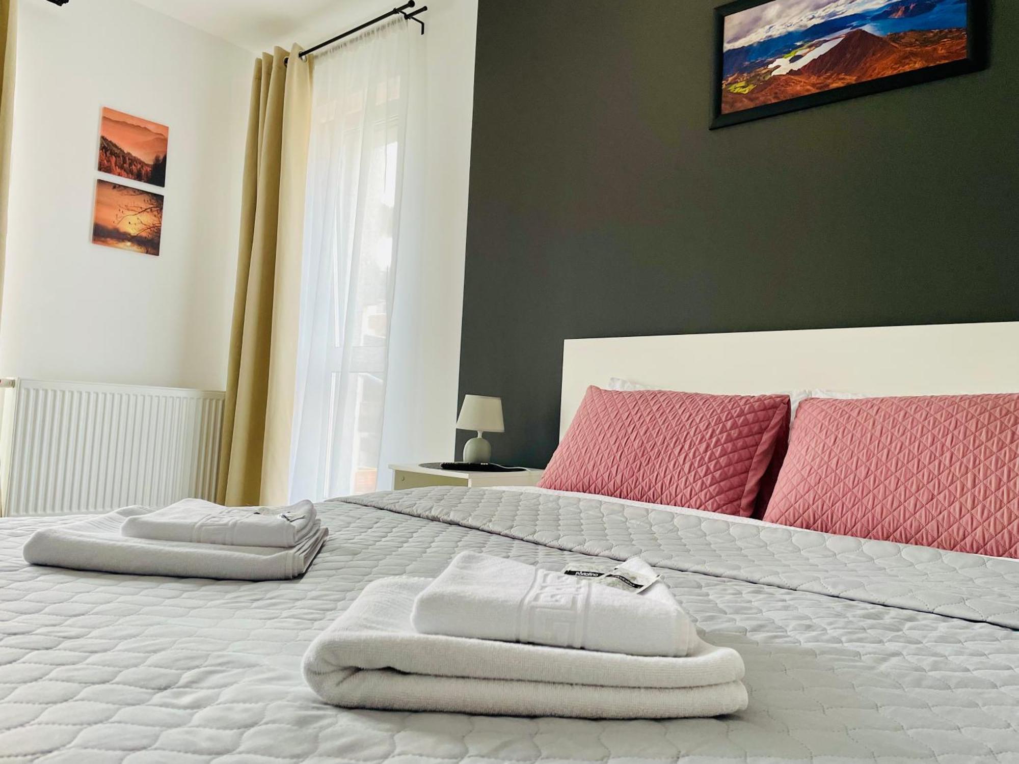 Apartmán Montsee Brašov Exteriér fotografie