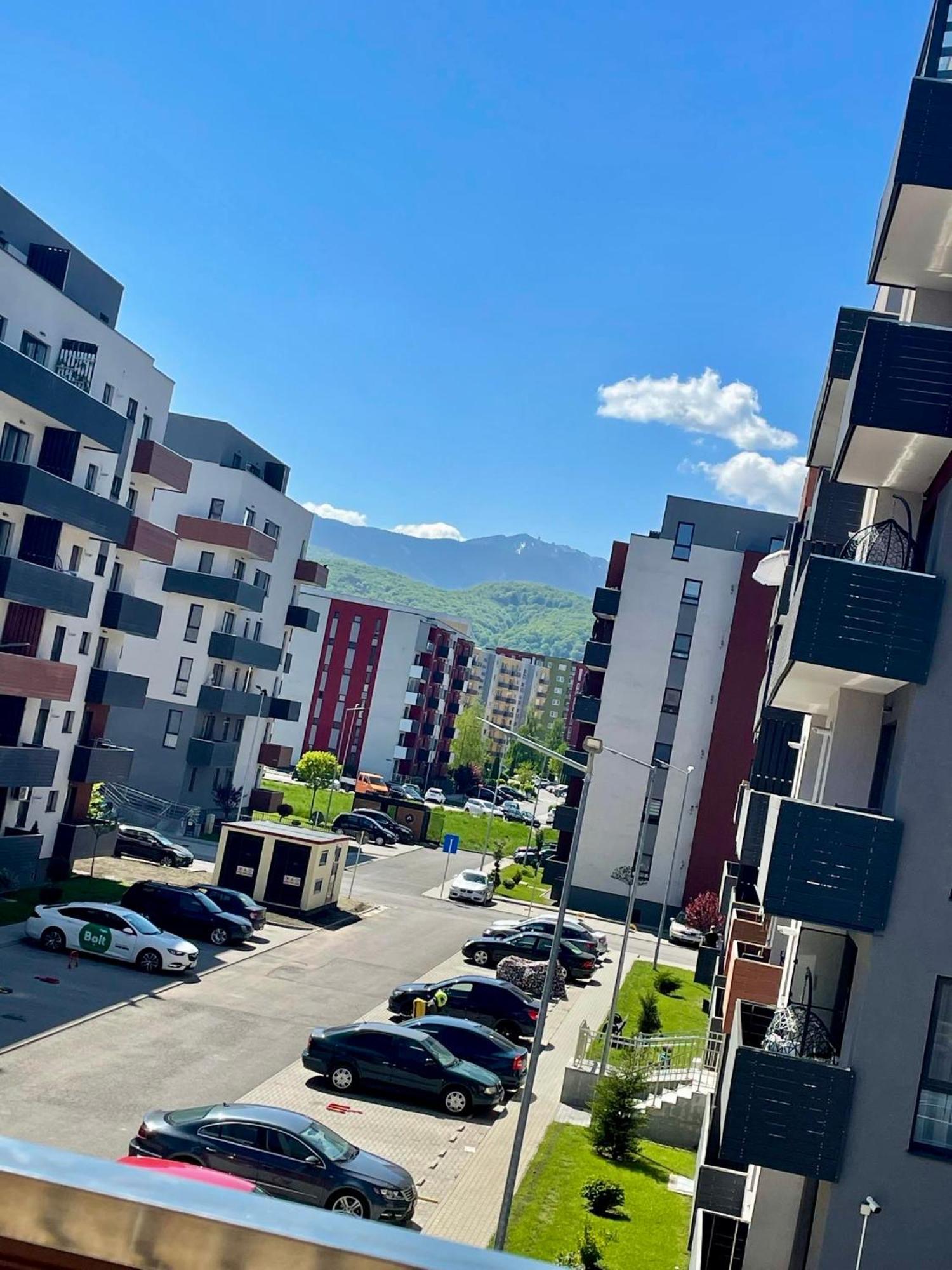 Apartmán Montsee Brašov Exteriér fotografie